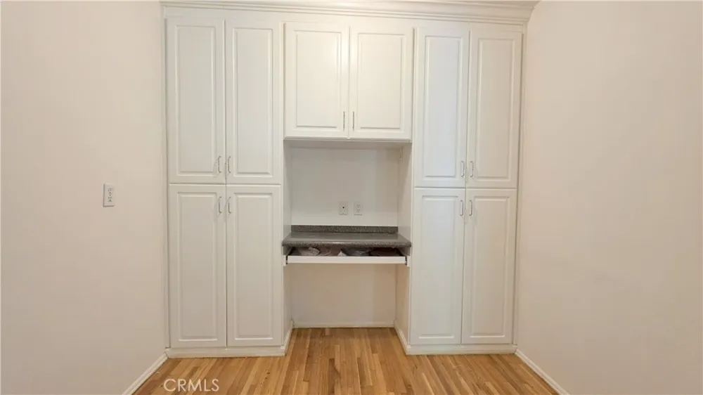 182 E Green Street Claremont, CA 91711