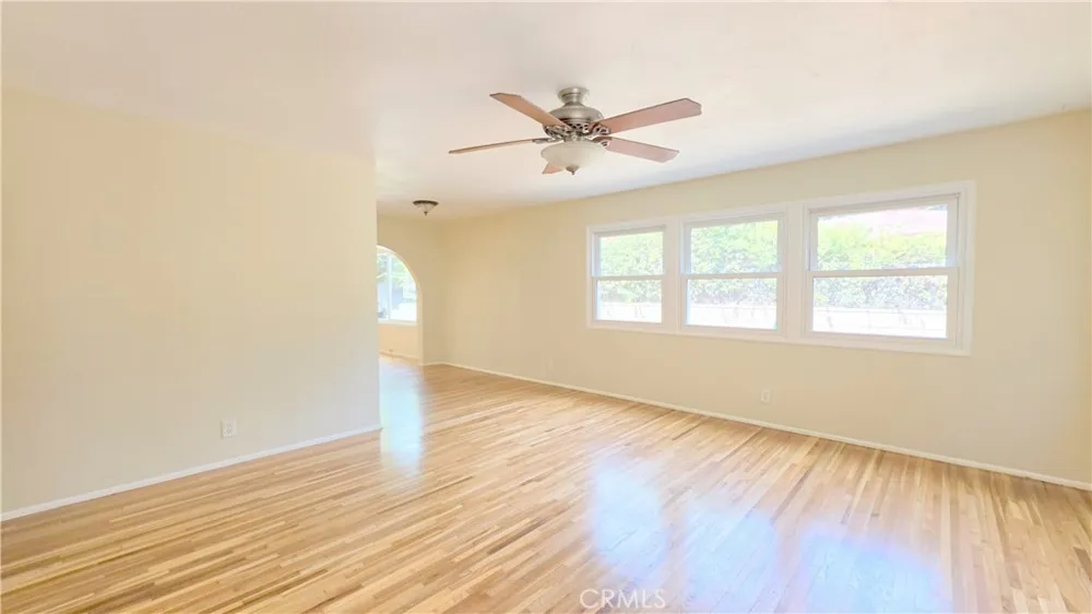 182 E Green Street Claremont, CA 91711