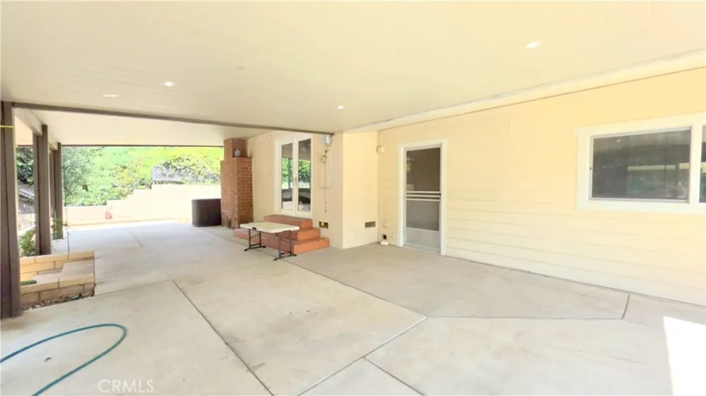 182 E Green Street Claremont, CA 91711