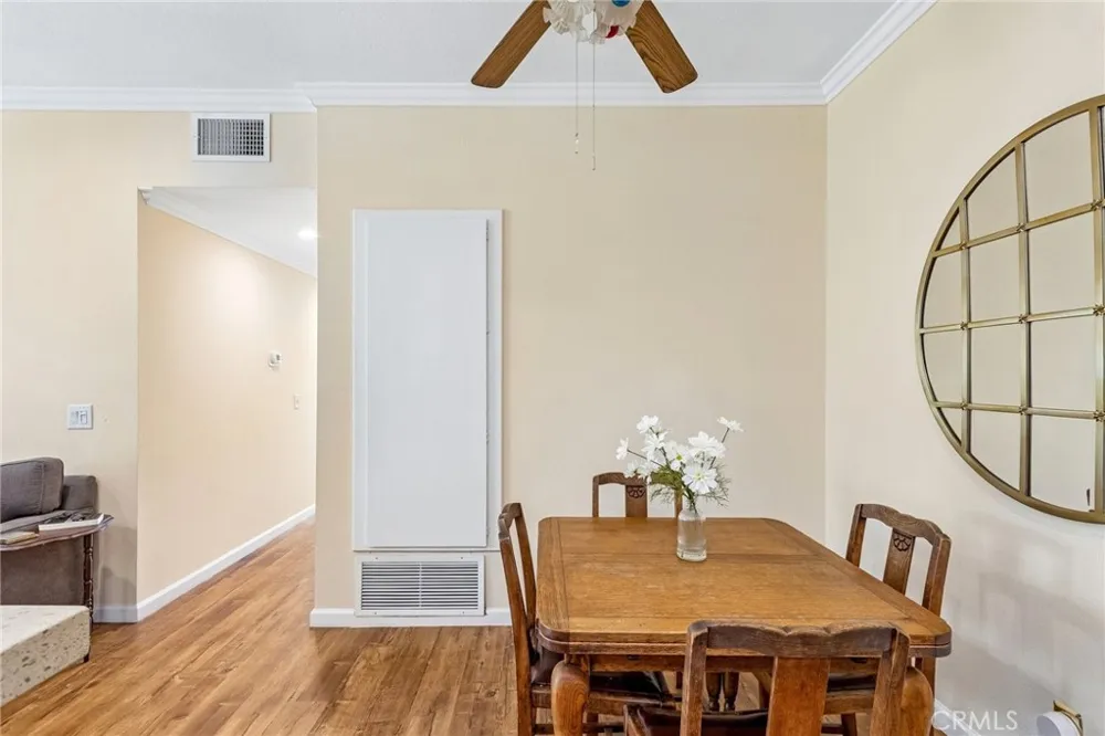 27612 Susan Beth Way #C Saugus, CA 91350