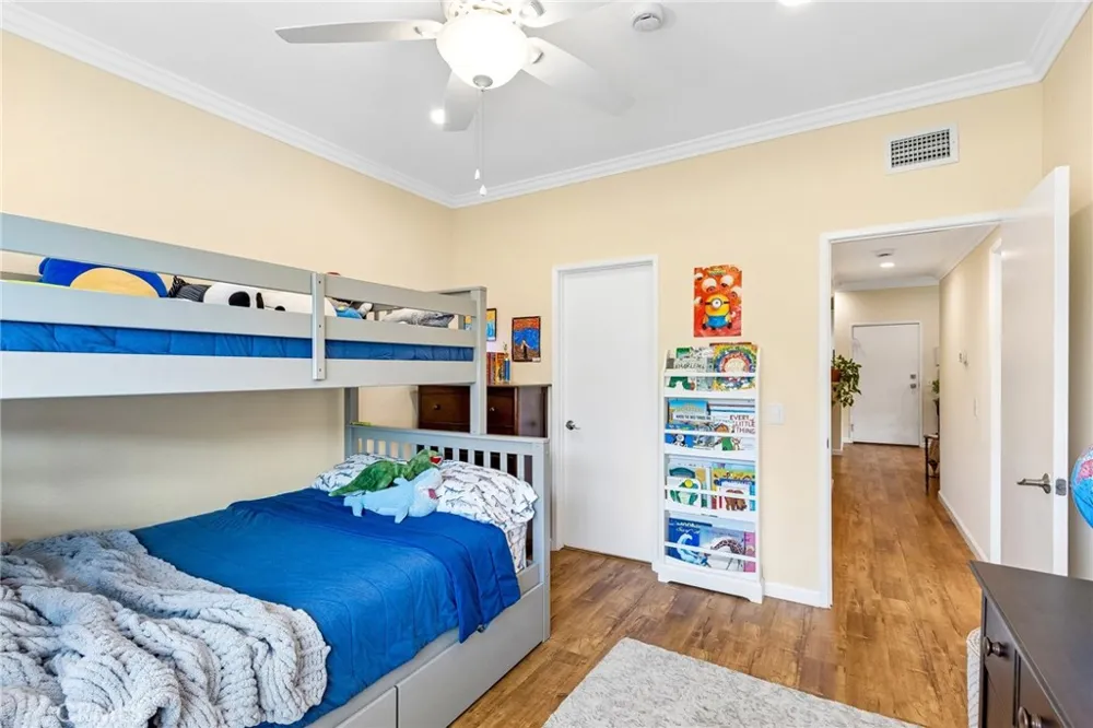 27612 Susan Beth Way #C Saugus, CA 91350