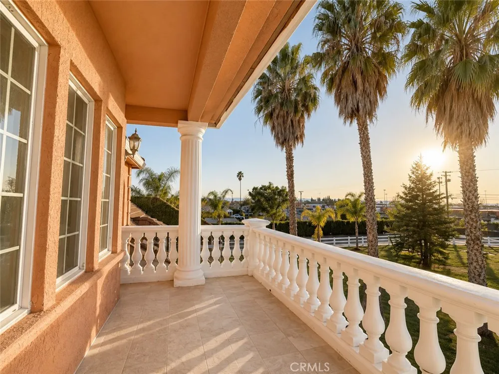 9886 S Mckinley Avenue French Camp, CA 95231