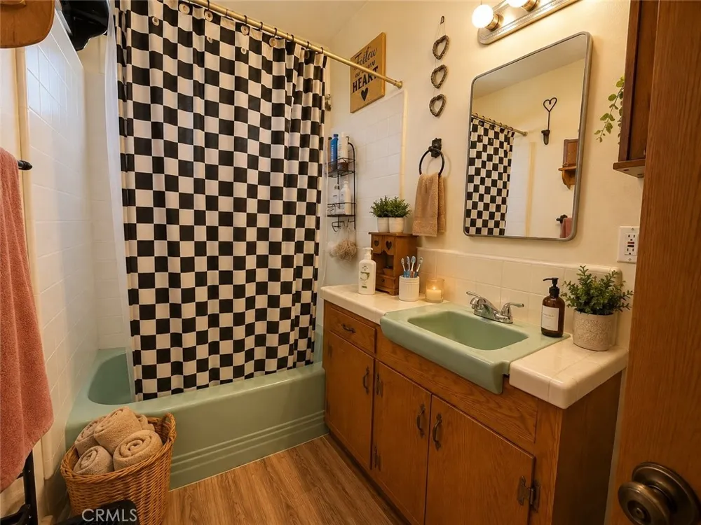 6525 Lakeview Drive Frazier Park, CA 93225