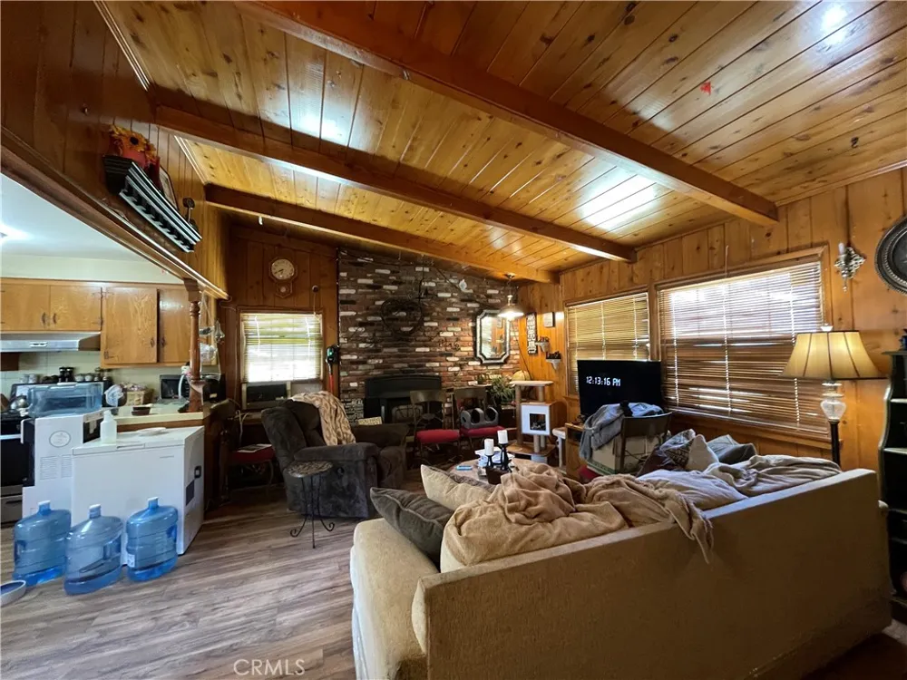 6525 Lakeview Drive Frazier Park, CA 93225