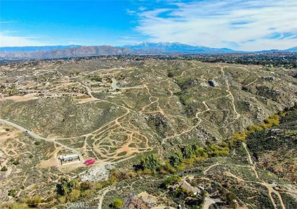 Horizon View Drive Riverside, CA 92506
