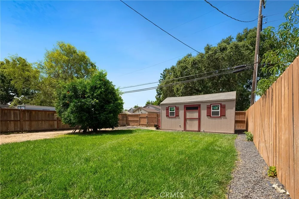 235 Los Robles Avenue Hamilton City, CA 95951