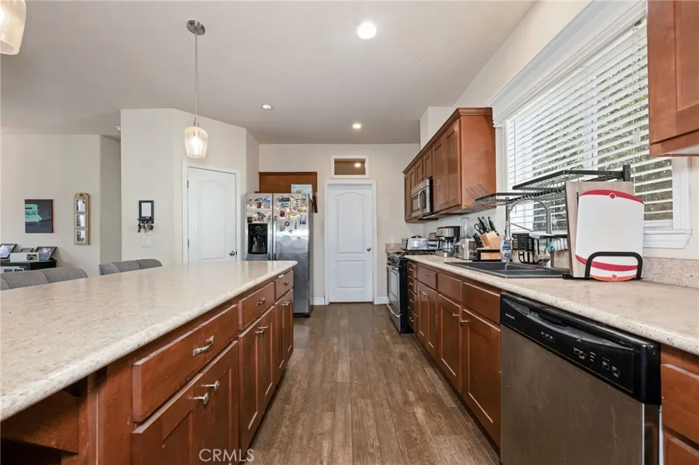 235 Los Robles Avenue Hamilton City, CA 95951