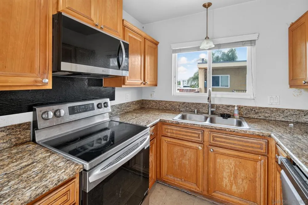 4346 52nd Street #10 San Diego, CA 92115