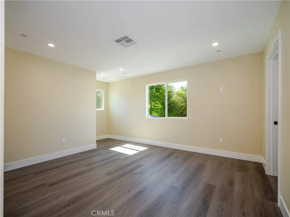 24743 Valley #1 Newhall, CA 91321