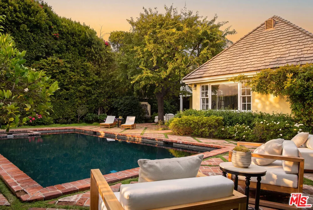 23449 Malibu Colony Road #91a Malibu, CA 90265