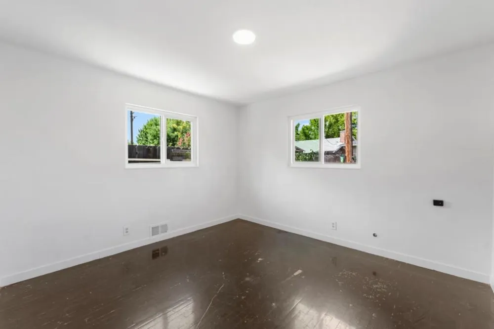 2704 Westchester Lane Modesto, CA 95350