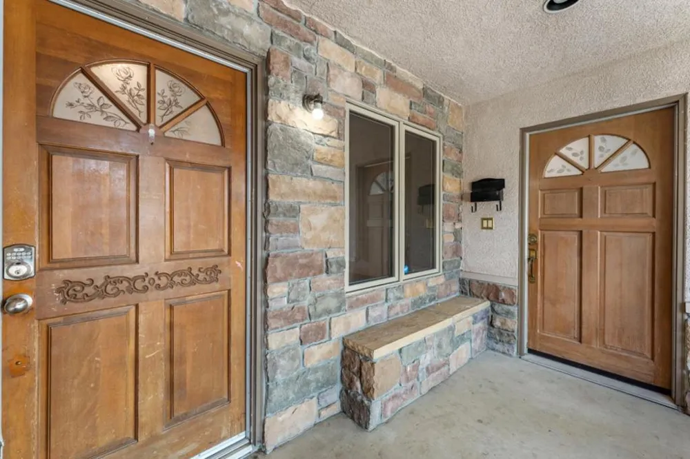 2704 Westchester Lane Modesto, CA 95350