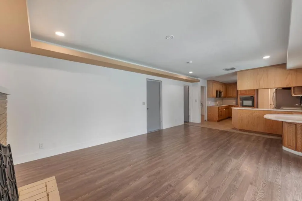 2704 Westchester Lane Modesto, CA 95350