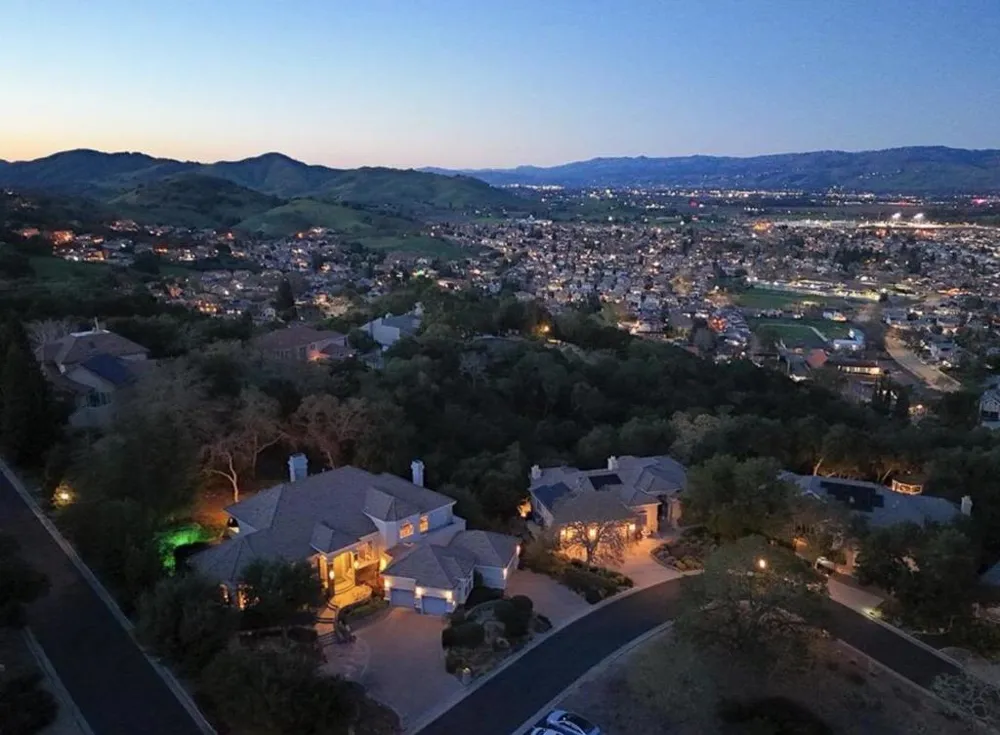 8451 Goldenrod Circle Gilroy, CA 95020
