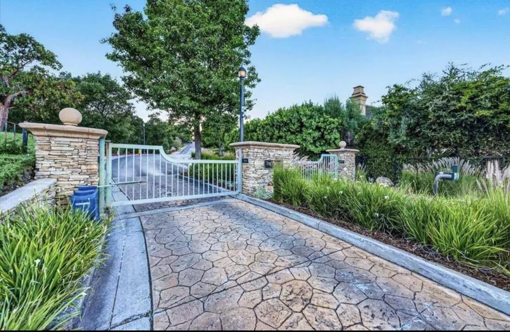 8451 Goldenrod Circle Gilroy, CA 95020