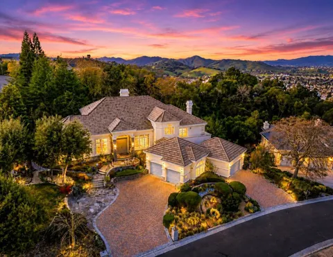 8451 Goldenrod Circle