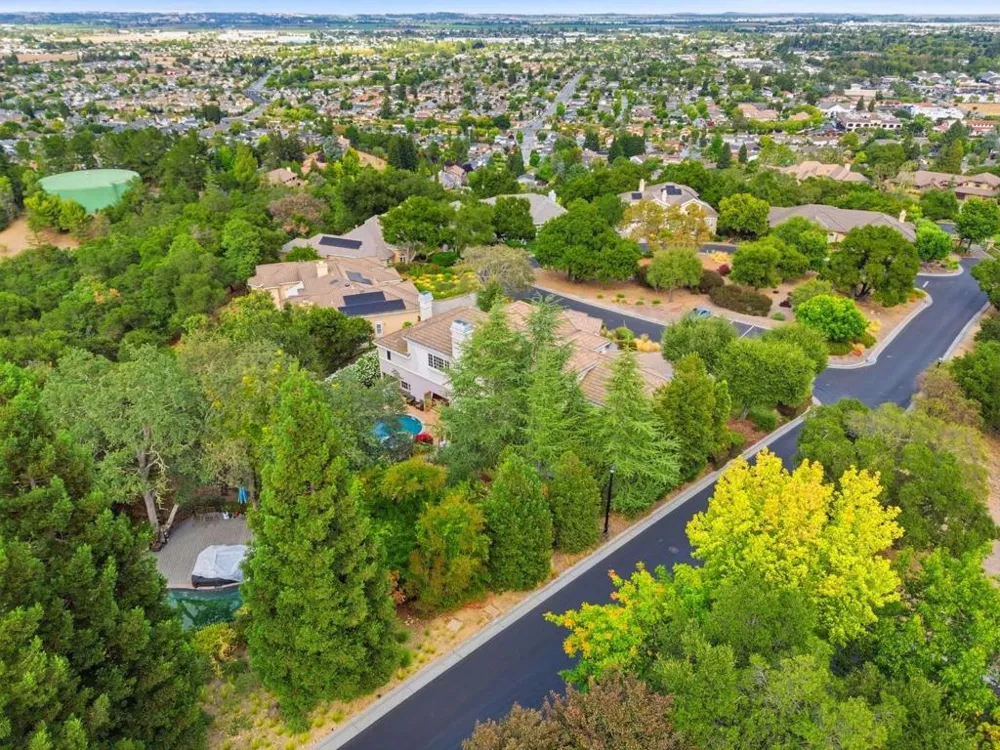 8451 Goldenrod Circle Gilroy, CA 95020