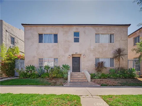 418 Ogden #9