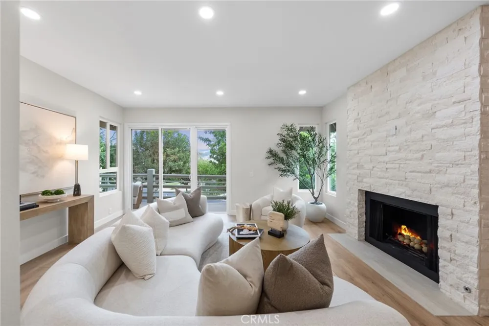 14 Highland Irvine, CA 92603