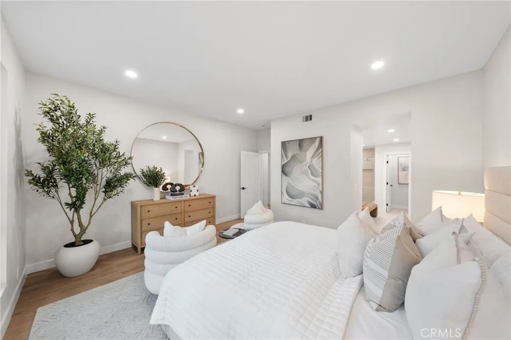 14 Highland Irvine, CA 92603