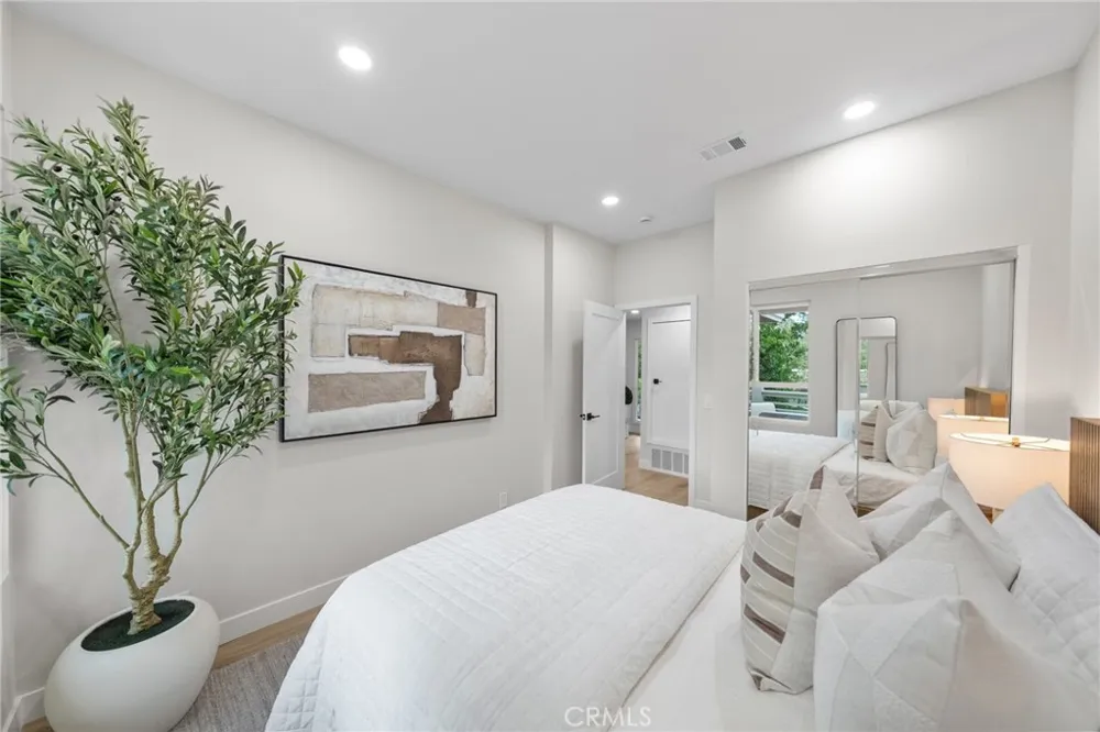 14 Highland Irvine, CA 92603