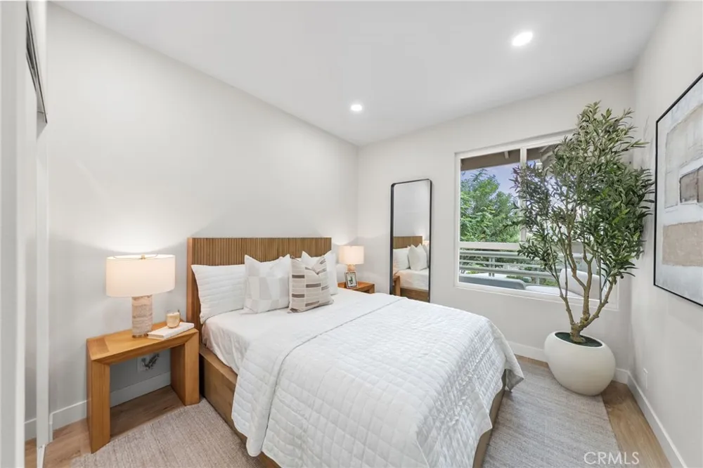 14 Highland Irvine, CA 92603