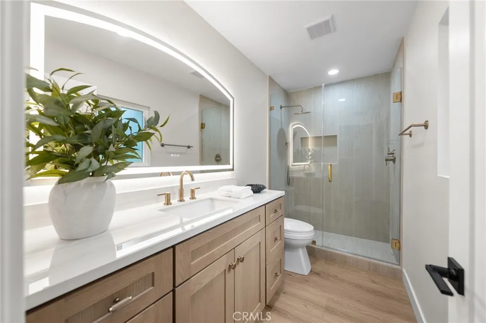 14 Highland Irvine, CA 92603