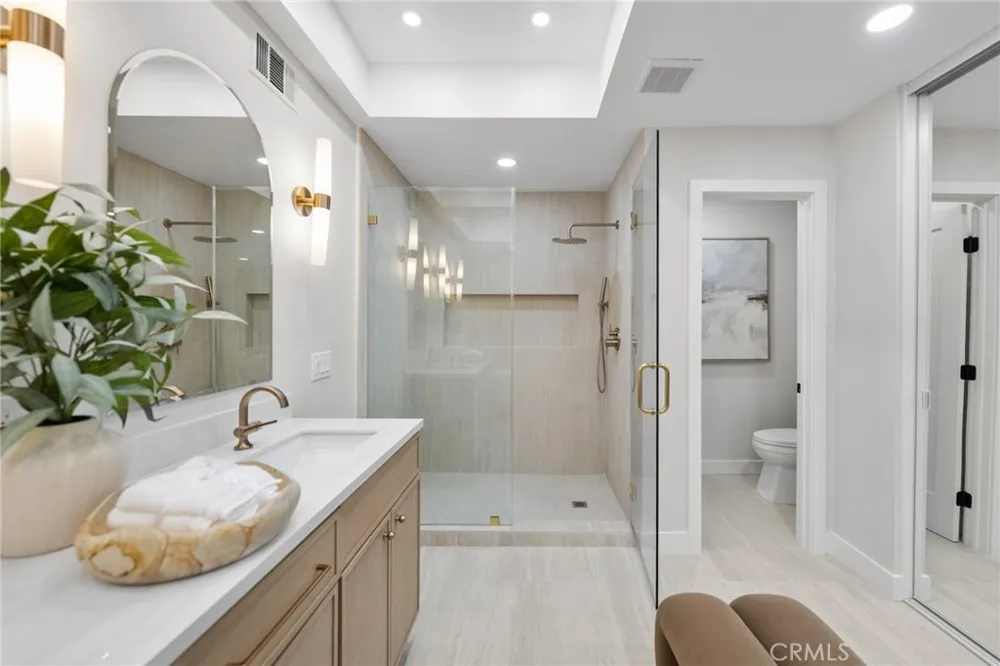 14 Highland Irvine, CA 92603