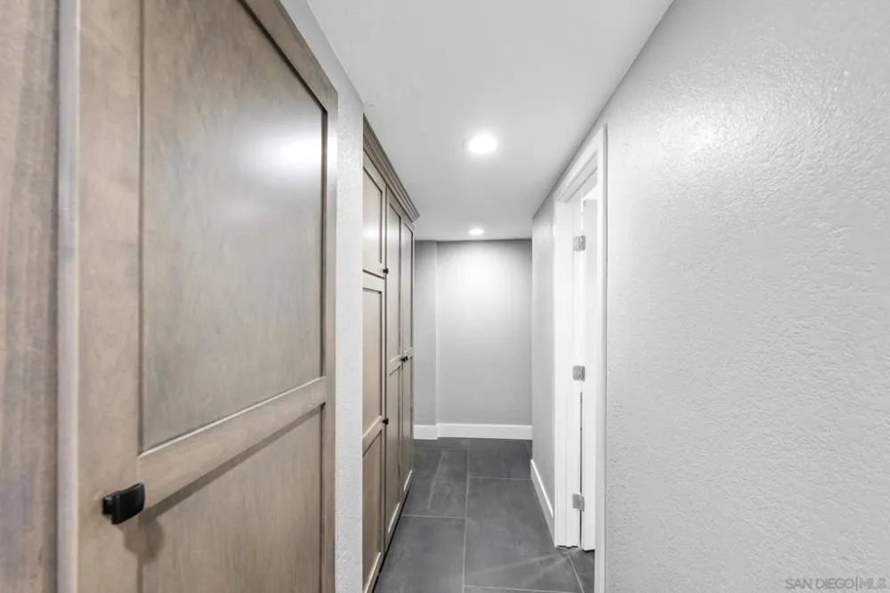 6 Kingston Coronado, CA 92118