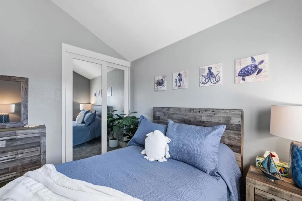 6 Kingston Coronado, CA 92118