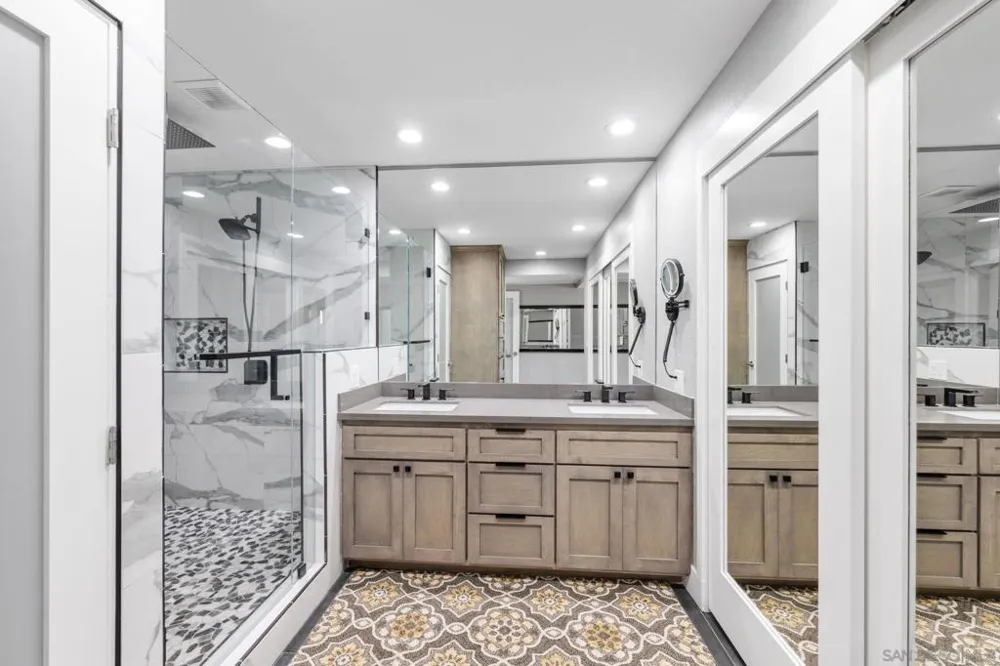 6 Kingston Coronado, CA 92118