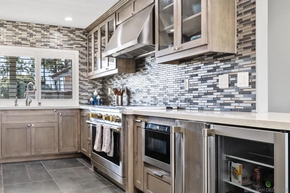 6 Kingston Coronado, CA 92118