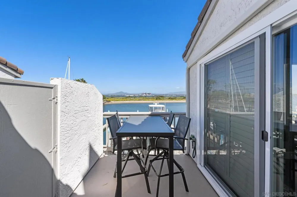 6 Kingston Coronado, CA 92118