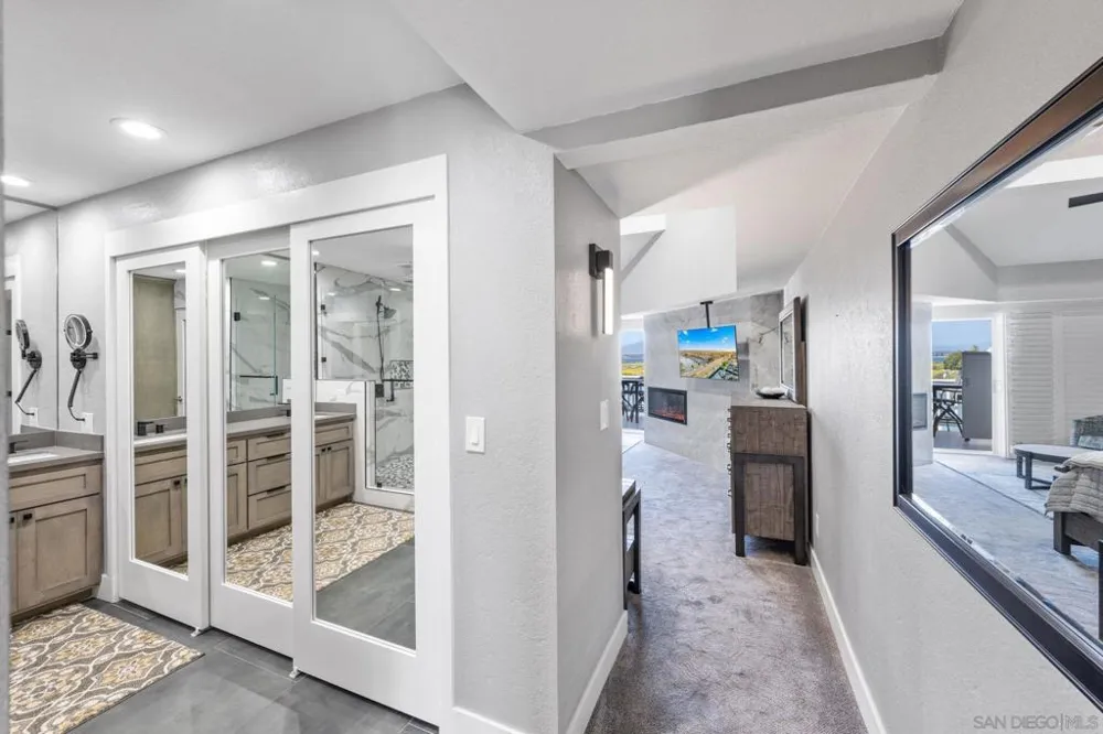 6 Kingston Coronado, CA 92118
