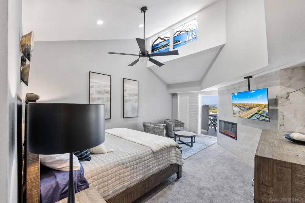 6 Kingston Coronado, CA 92118