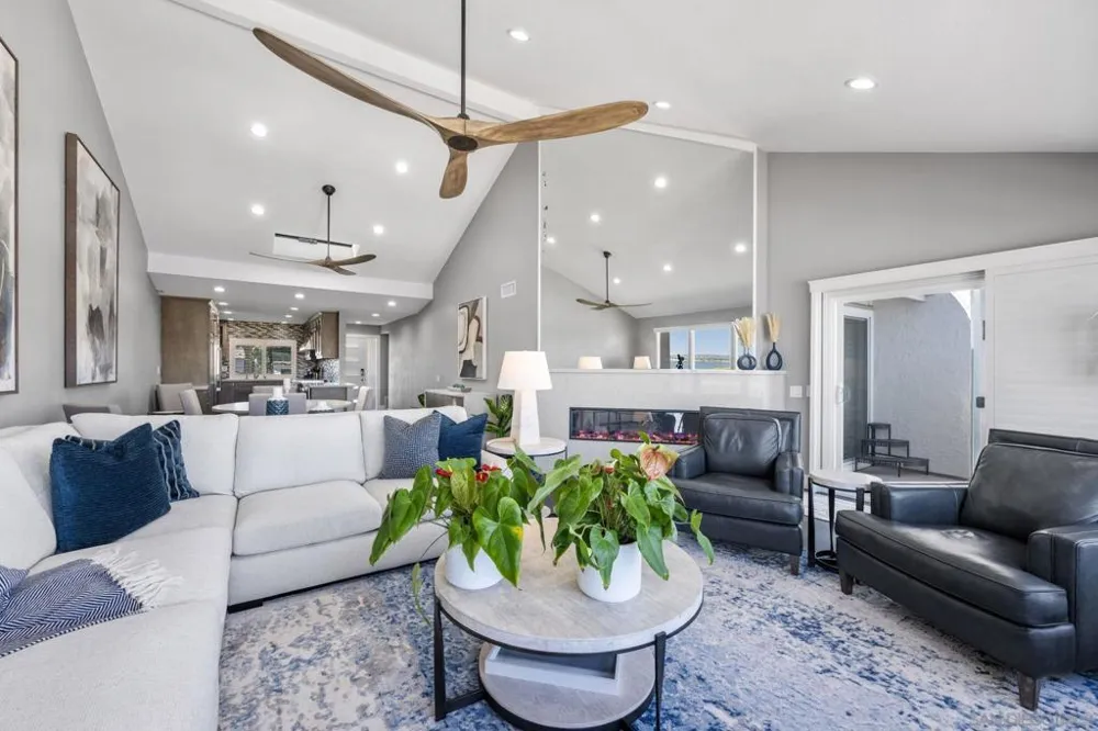 6 Kingston Coronado, CA 92118