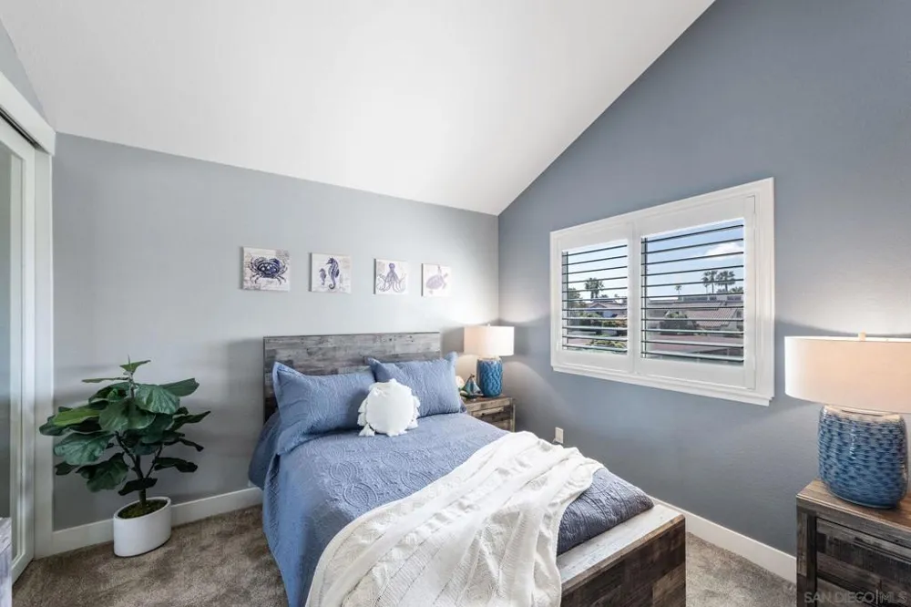 6 Kingston Coronado, CA 92118