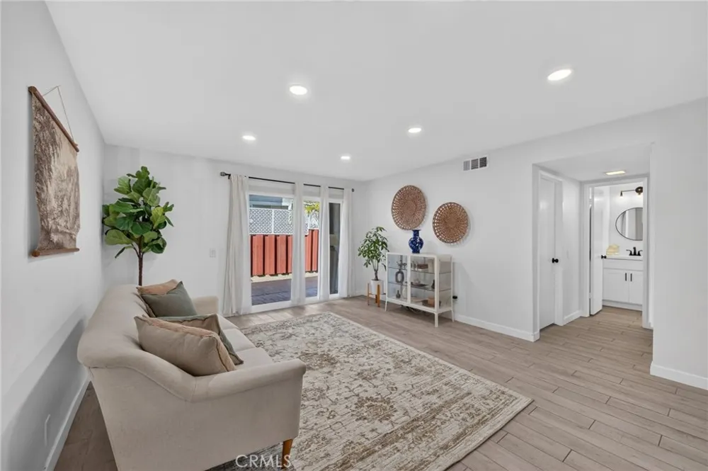 23745 Bayside #95 Laguna Niguel, CA 92677