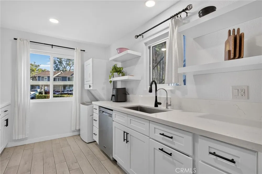 23745 Bayside #95 Laguna Niguel, CA 92677