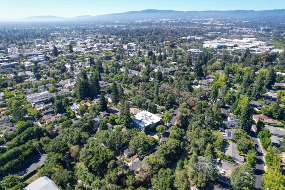 340 Palo Alto Avenue Palo Alto, CA 94301