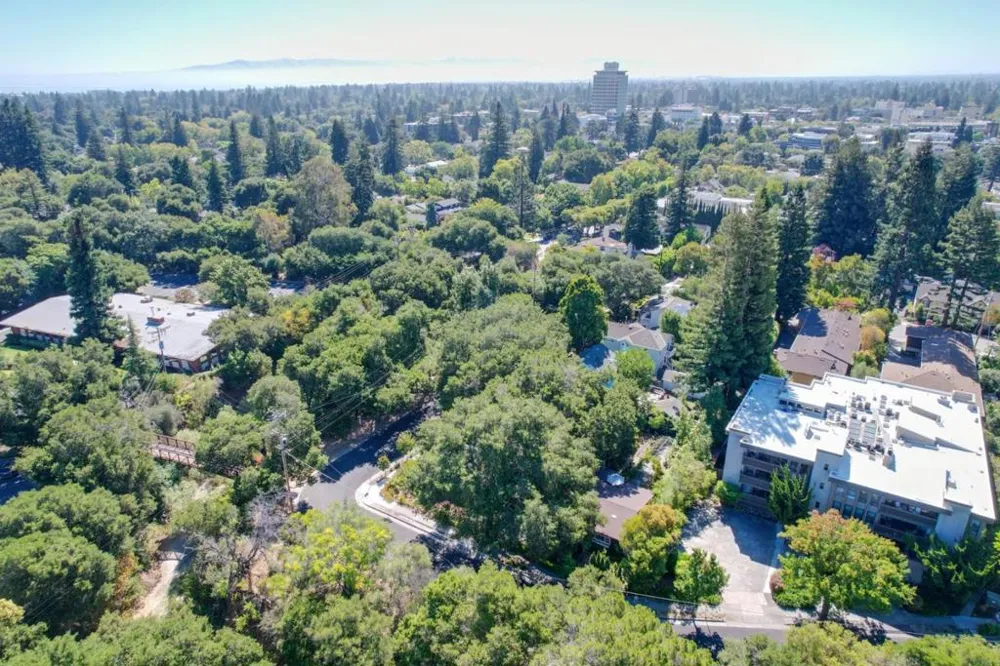 340 Palo Alto Avenue Palo Alto, CA 94301