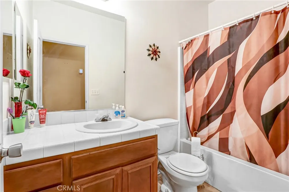 877 Peaceful Lane San Jacinto, CA 92582