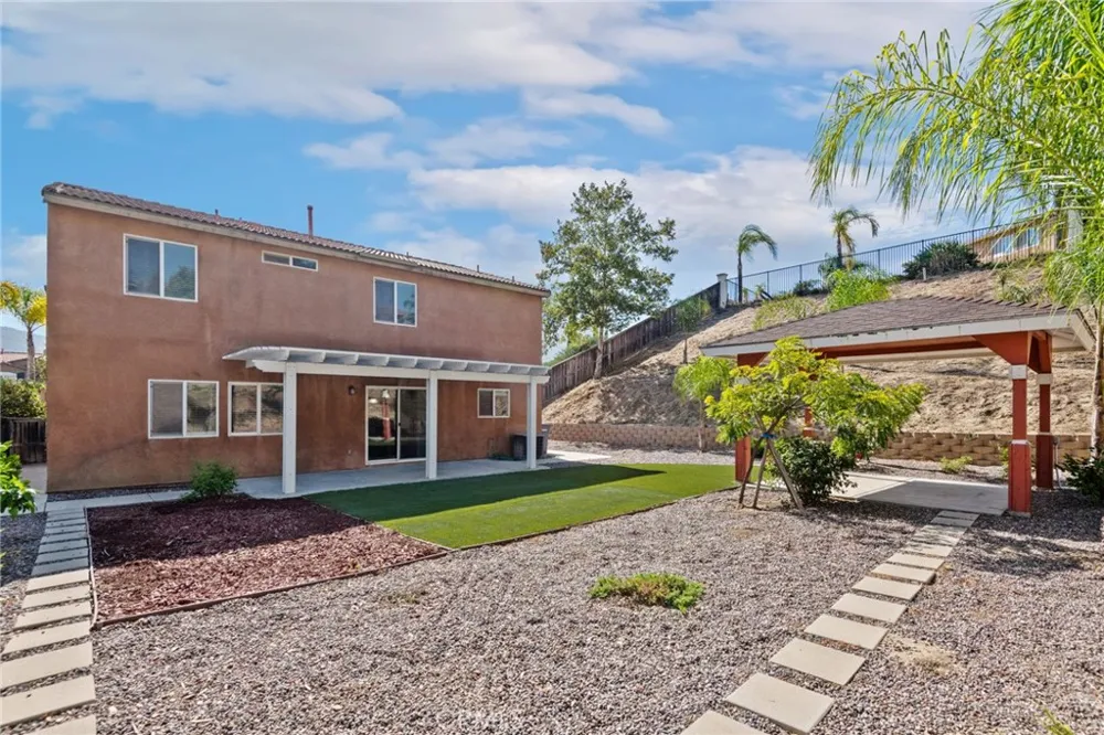 46180 Via La Colorada Temecula, CA 92592