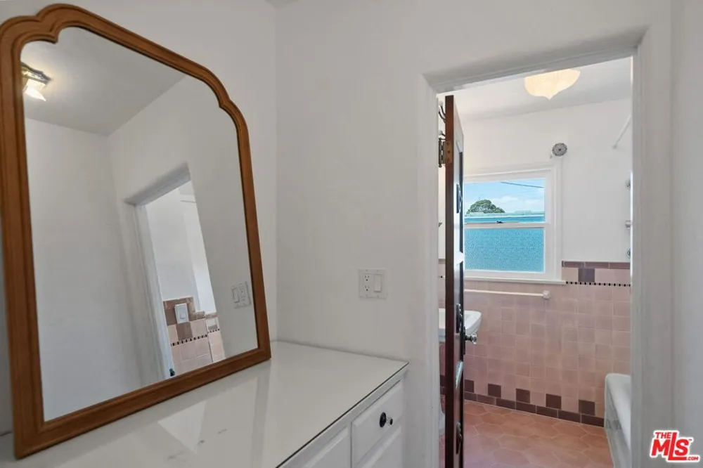 848 17th Street Santa Monica, CA 90403