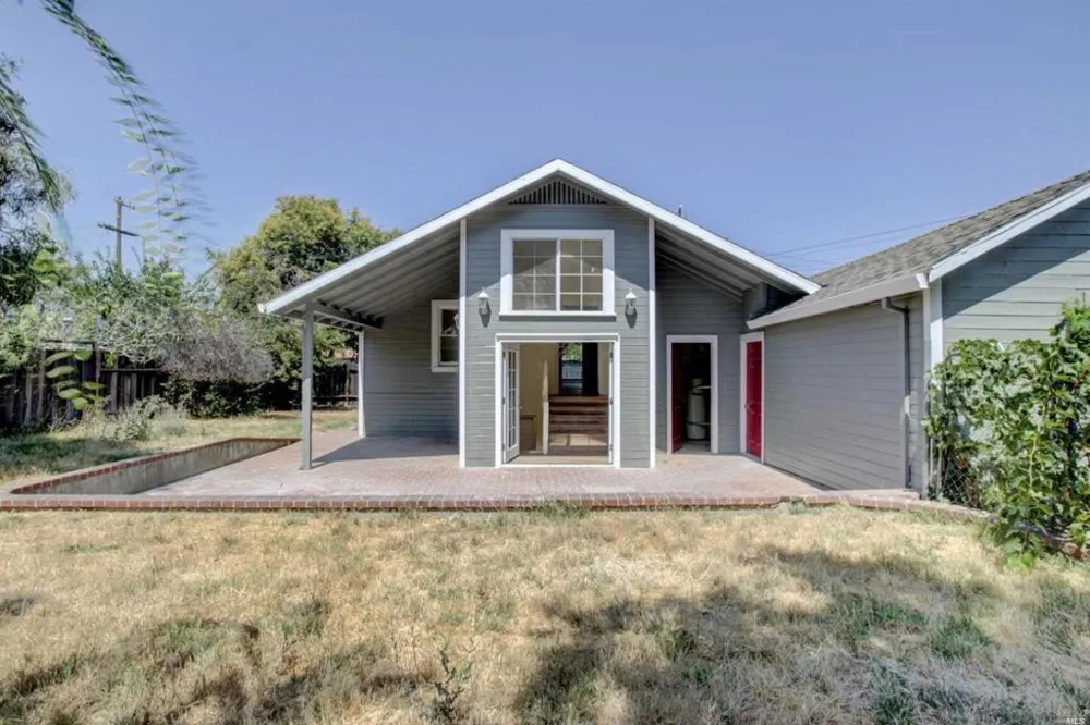 206 Crest Street Antioch, CA 94509