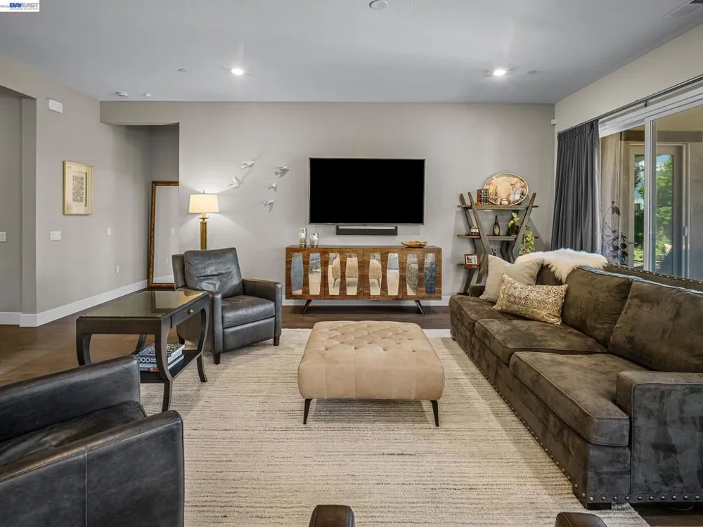 3001 Compass Ln Roseville, CA 95747