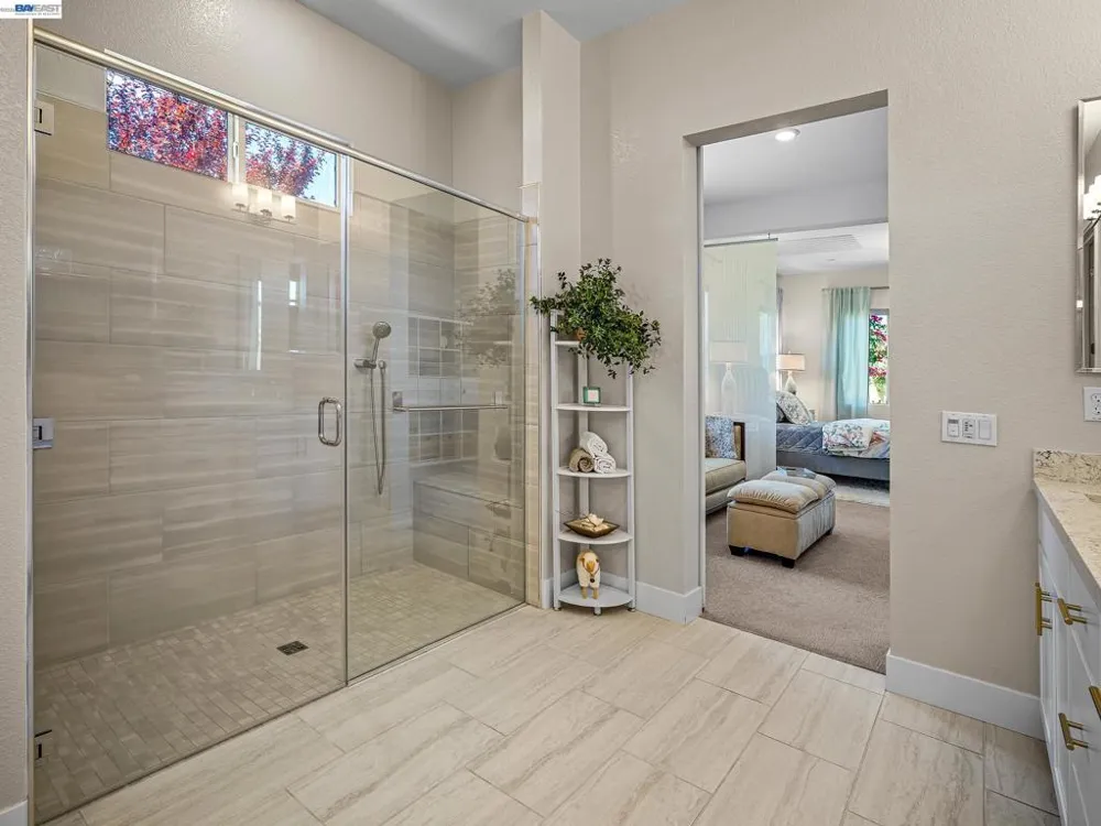 3001 Compass Ln Roseville, CA 95747