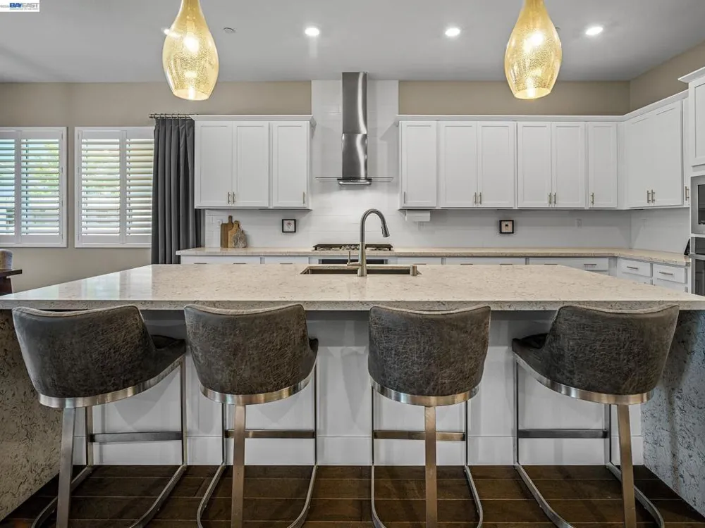 3001 Compass Ln Roseville, CA 95747