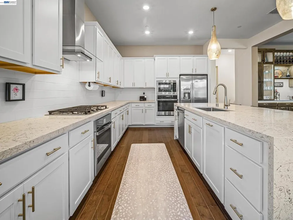 3001 Compass Ln Roseville, CA 95747