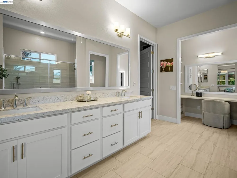 3001 Compass Ln Roseville, CA 95747